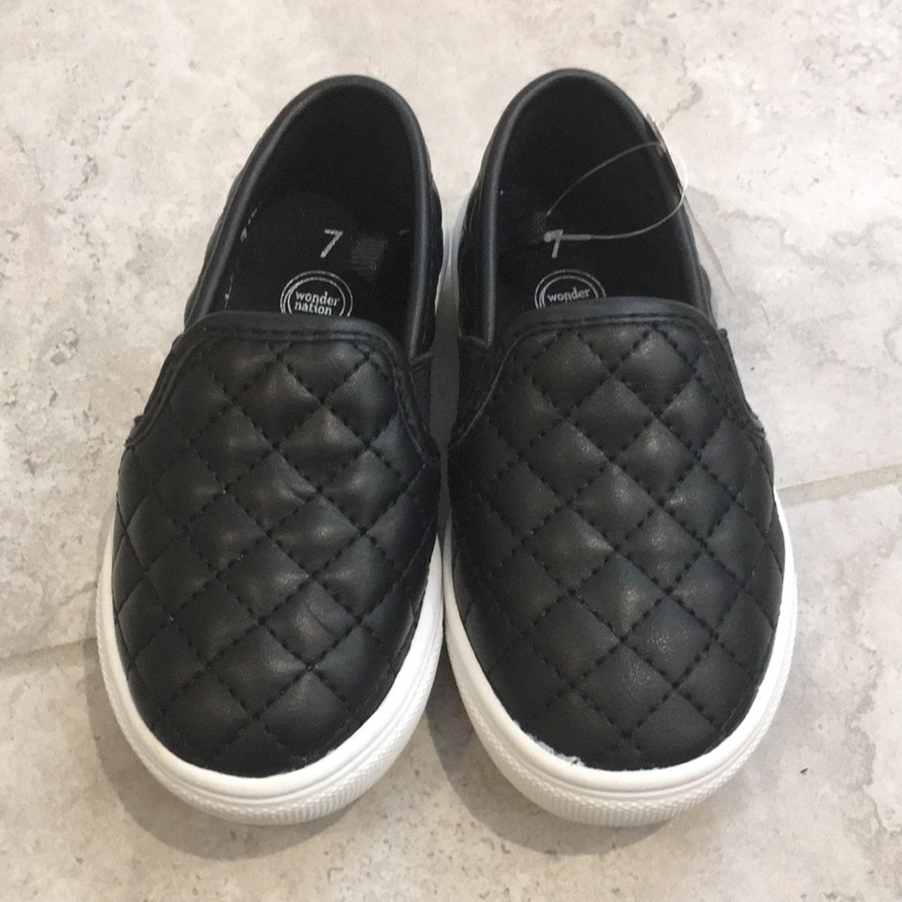 Girls black flats